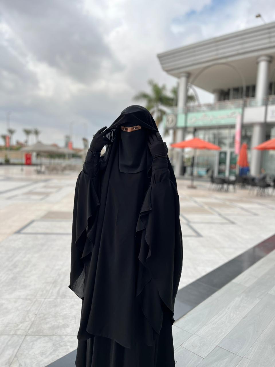 طقم كامل (حجاب +وشاح + نقاب + قفازات مجانية)