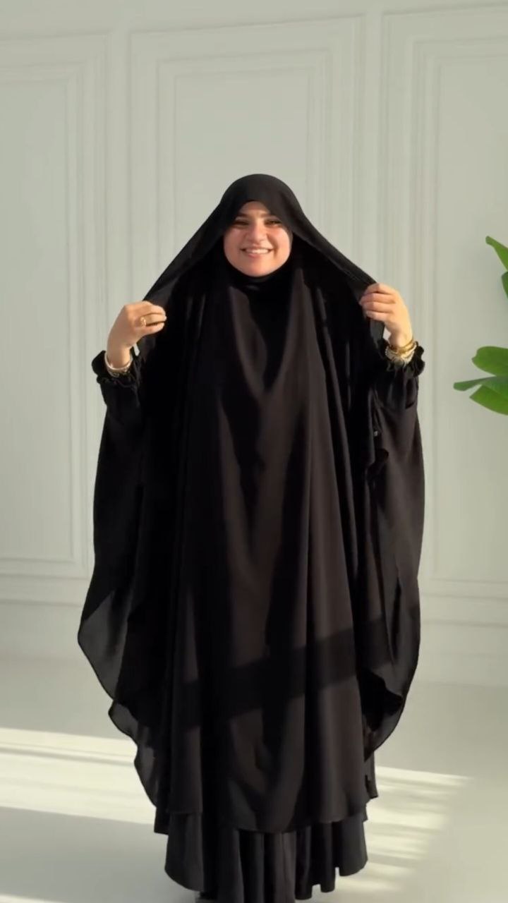 الطقم الأندونيسي (عباية +وشاح الغشوة + نقاب + قفازات)