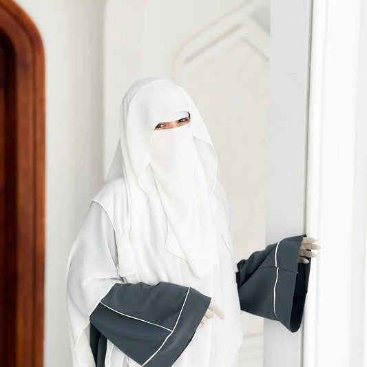 اسدال الحياء مع النقاب