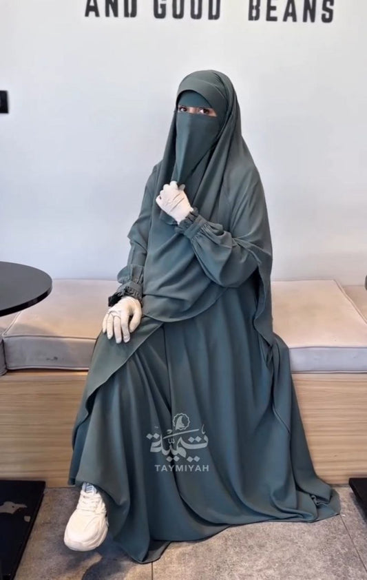 الطقم الفرنسي (حجاب + اسدال+ نقاب مع قفازات مجانية)
